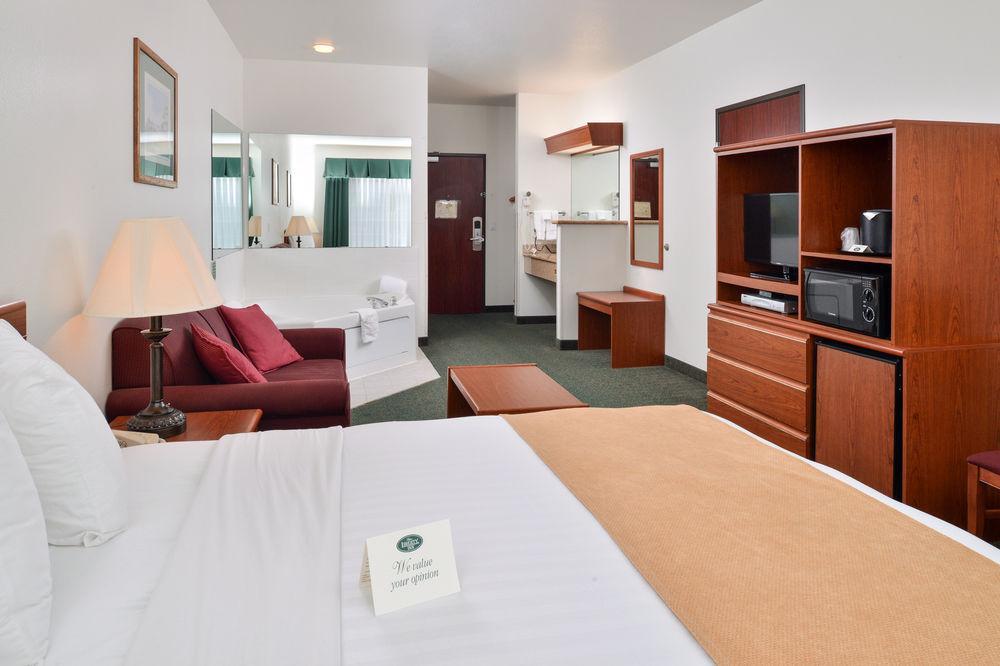 Holiday Inn Express & Suites Lincoln City, An Ihg Hotel Buitenkant foto