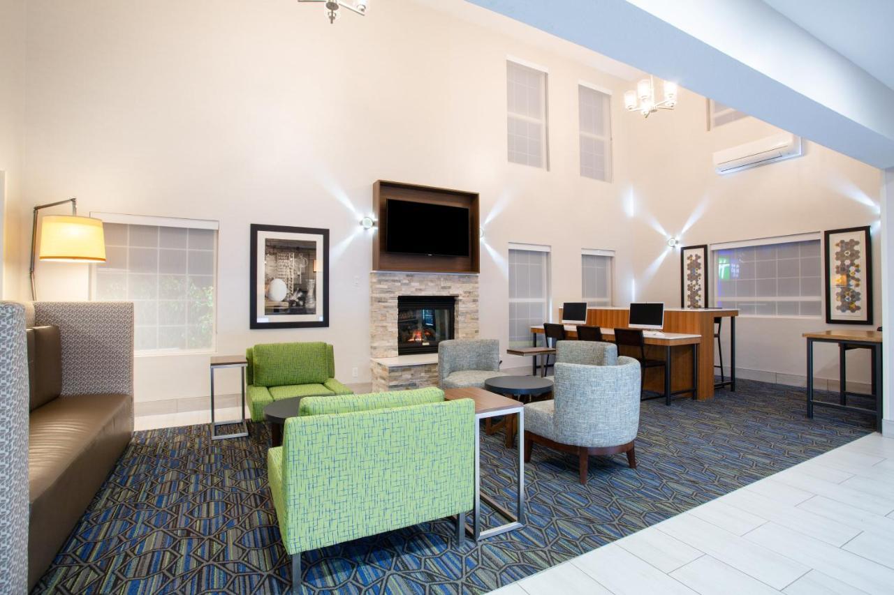 Holiday Inn Express & Suites Lincoln City, An Ihg Hotel Buitenkant foto